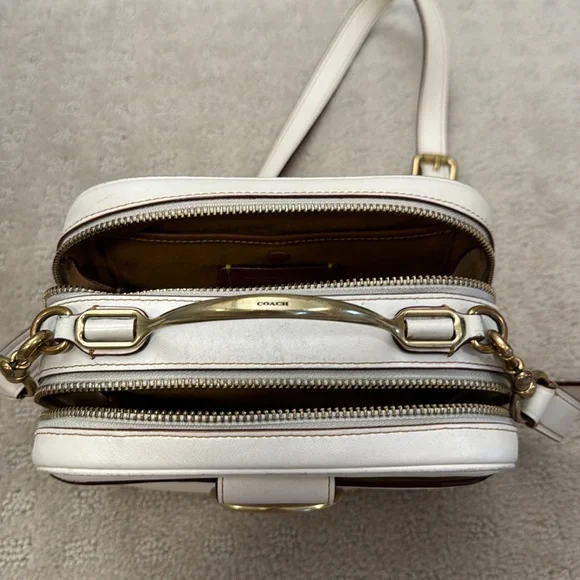 Coach Riley Lunchbox Bag - Picture 9 of 14